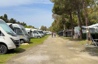 Le soste segnalate da CamperOnLine: Camping Mare Blu Cecina Mare (LI)