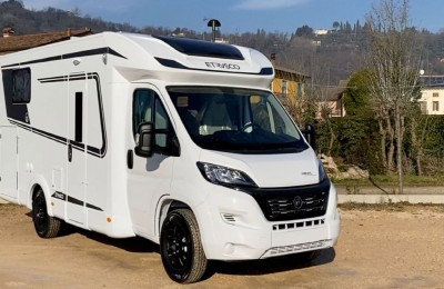 Video CamperOnTest: Etrusco T 6900 SB