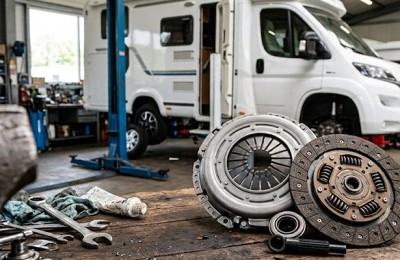 Come riconoscere una frizione del camper usurata