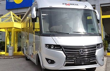 Il nuovo Frankia Platin I 8400 QD star d’eccellenza da Punto Camper