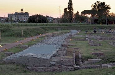 Antico Porto al chiaro di luna 2018