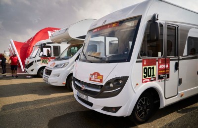 Due camper di Bürstner accompagnano il team SRT Racing