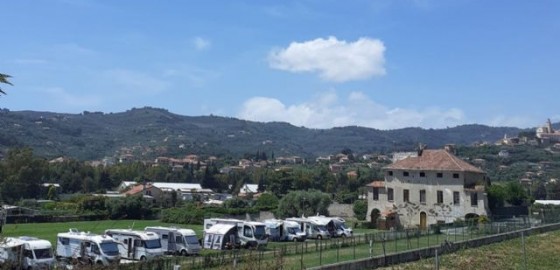 Agricampeggio Al Roseto - Diano Castello (IM)