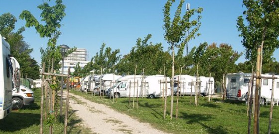 Area Sosta Camper Valentina - Lido Di Fermo (FM)
