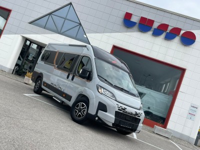 Van 640 LE GT Skyview Two Rooms 
