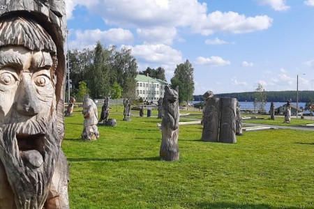 Le statue di legno di Kivijärvi