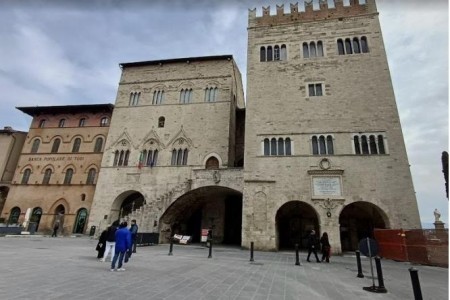 In camper nel centro Italia: tra sacro e