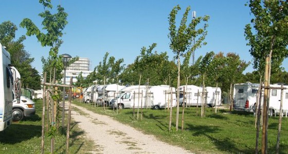 Area Sosta Camper Valentina - Lido Di Fermo (FM)