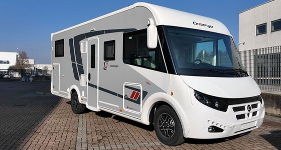 Challenger 3057 Graphite Edition