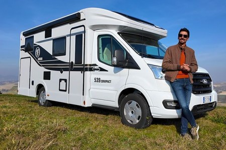 Video CamperOnTest: Elnagh Baron Compact 539