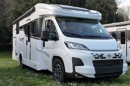 Elnagh T-Loft 582 in 100 secondi