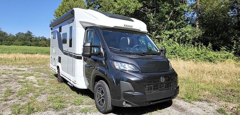 Knaus L!ve Wave 650 MEG Black Selection