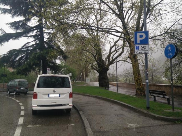 Parking camper