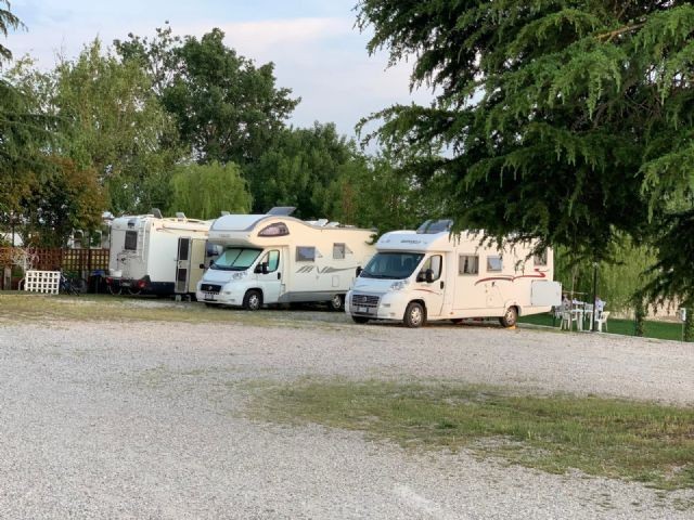 Area sosta camper Laghetto New Fantasy