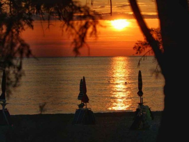 Pineto Beach Village & Camping