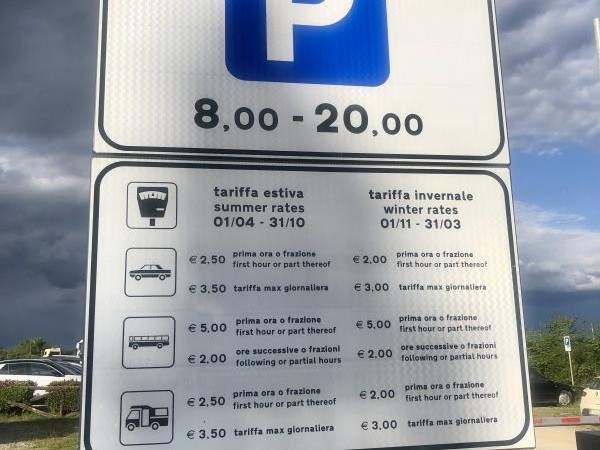 Parcheggio Cipressino 