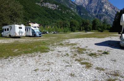Parcheggio auto e camper
