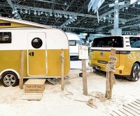Hobby presenta la novità Maxia Van e il concept caravan Beachy Air