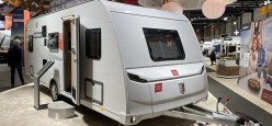 Tabbert presenta l’inedita Senara 550 DMK 2.5, caravan di taglia piuttosto generosa con un moderno design interno